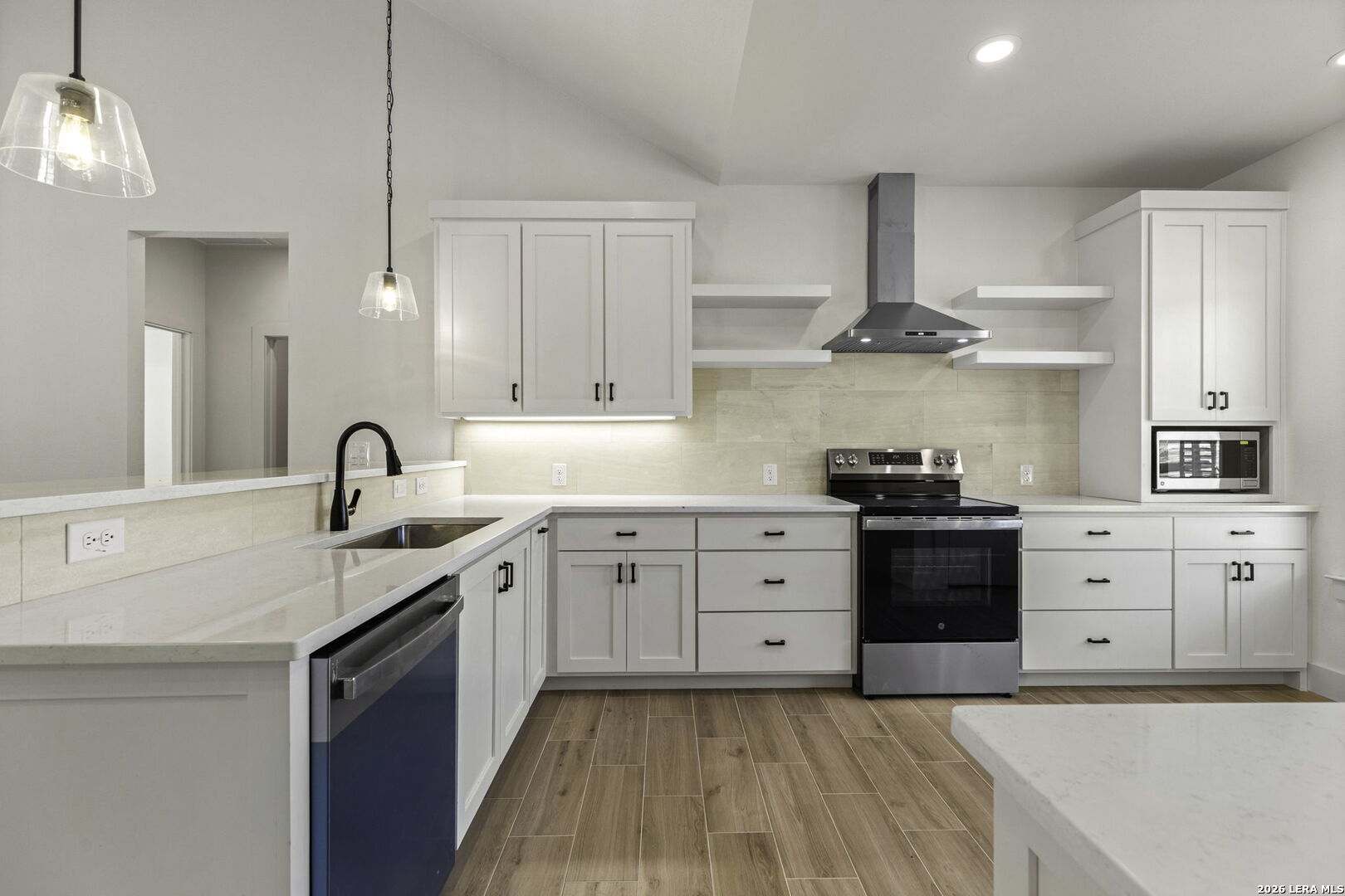 1595 Rocky Ridge Loop Canyon Lake, TX 78133 - Photo 10 of 31