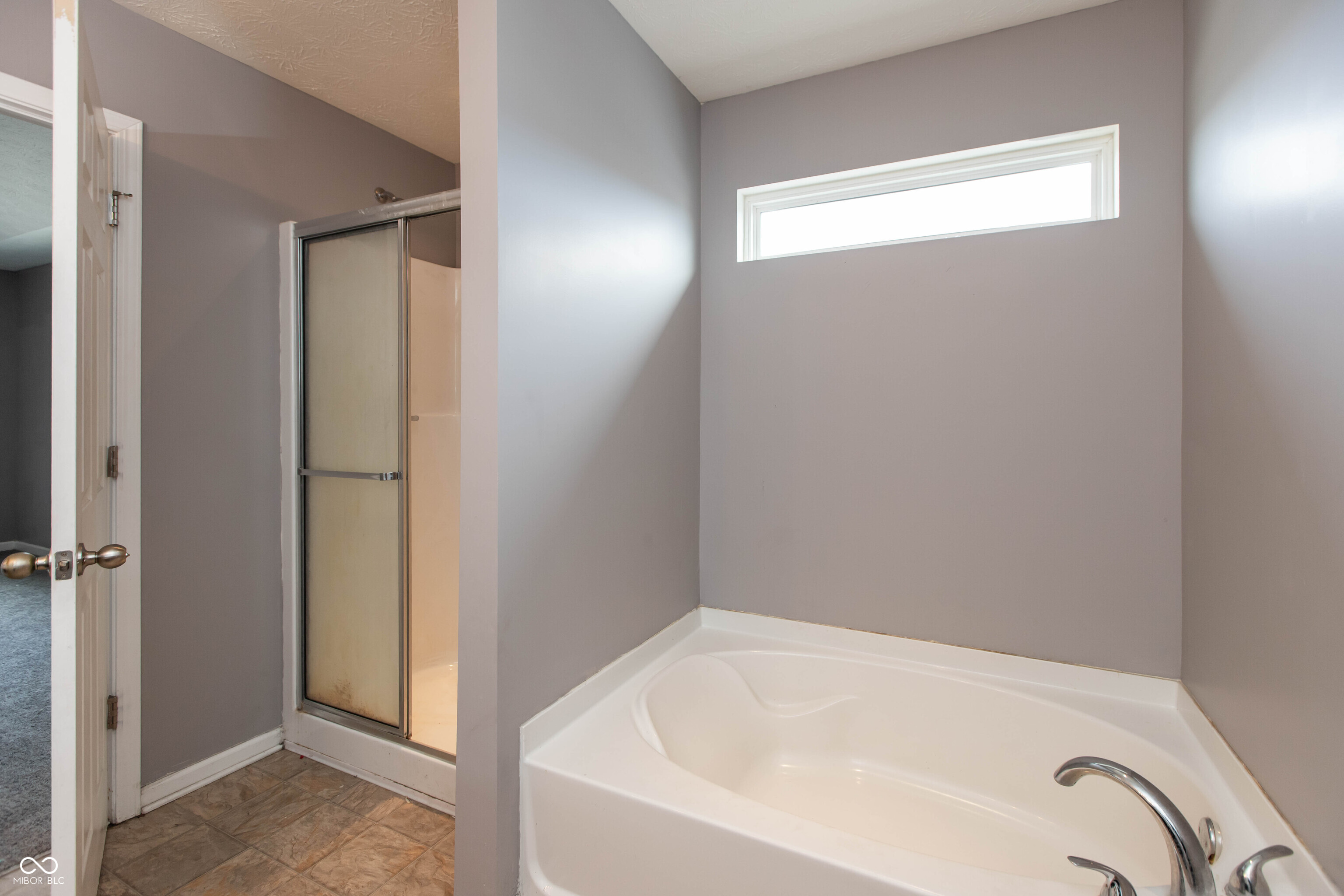 2471 Cabin Hill Road Indianapolis, IN 46229 - Photo 12 of 21