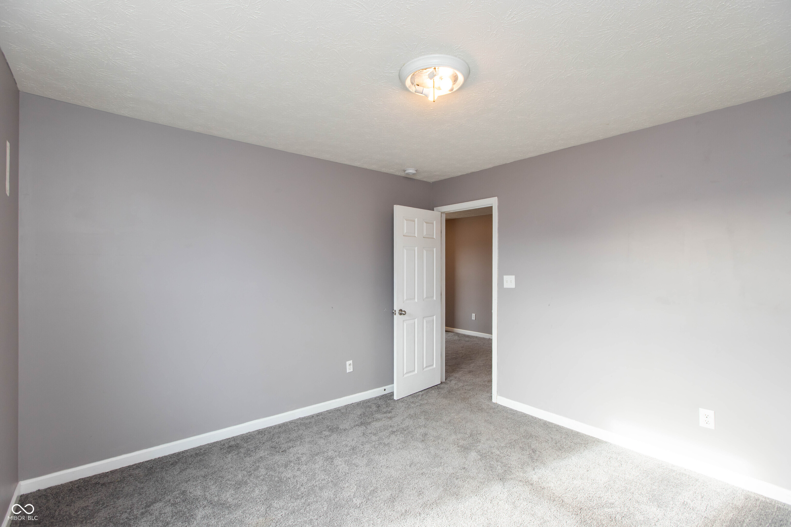 2471 Cabin Hill Road Indianapolis, IN 46229 - Photo 17 of 21