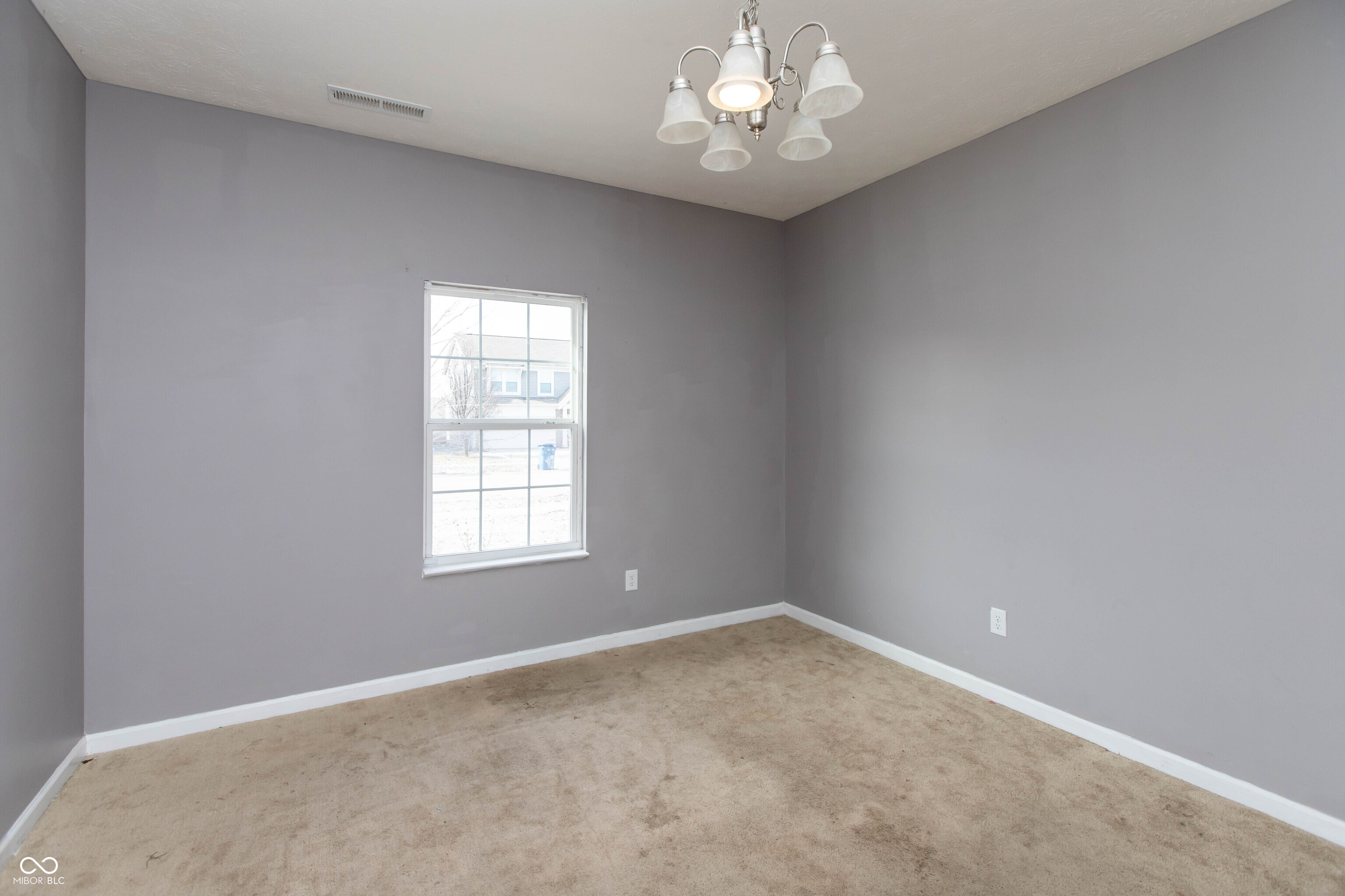 2471 Cabin Hill Road Indianapolis, IN 46229 - Photo 8 of 21