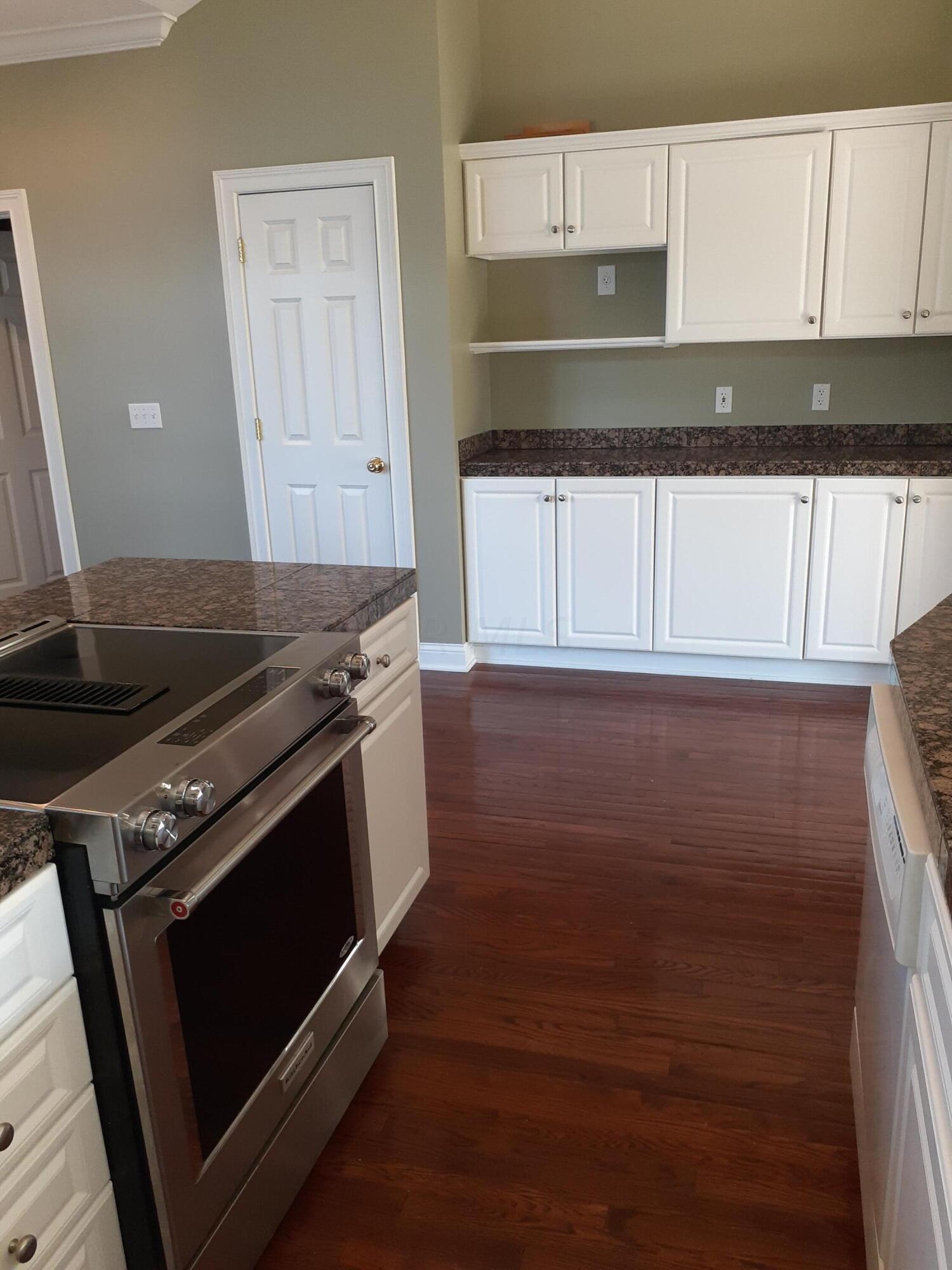 267 North Hamilton Road Columbus, OH 43230 - Photo 6 of 15
