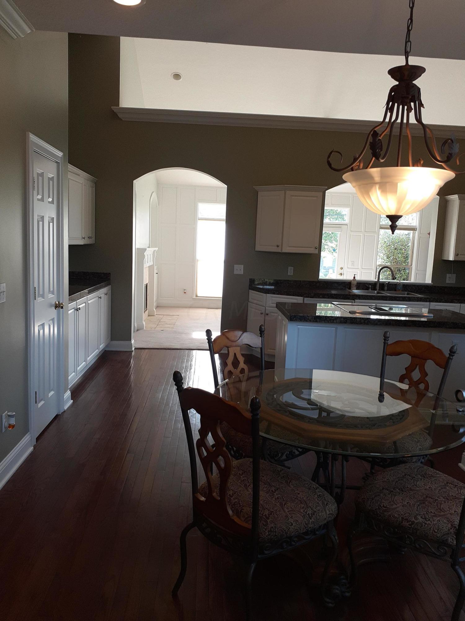 267 North Hamilton Road Columbus, OH 43230 - Photo 8 of 15