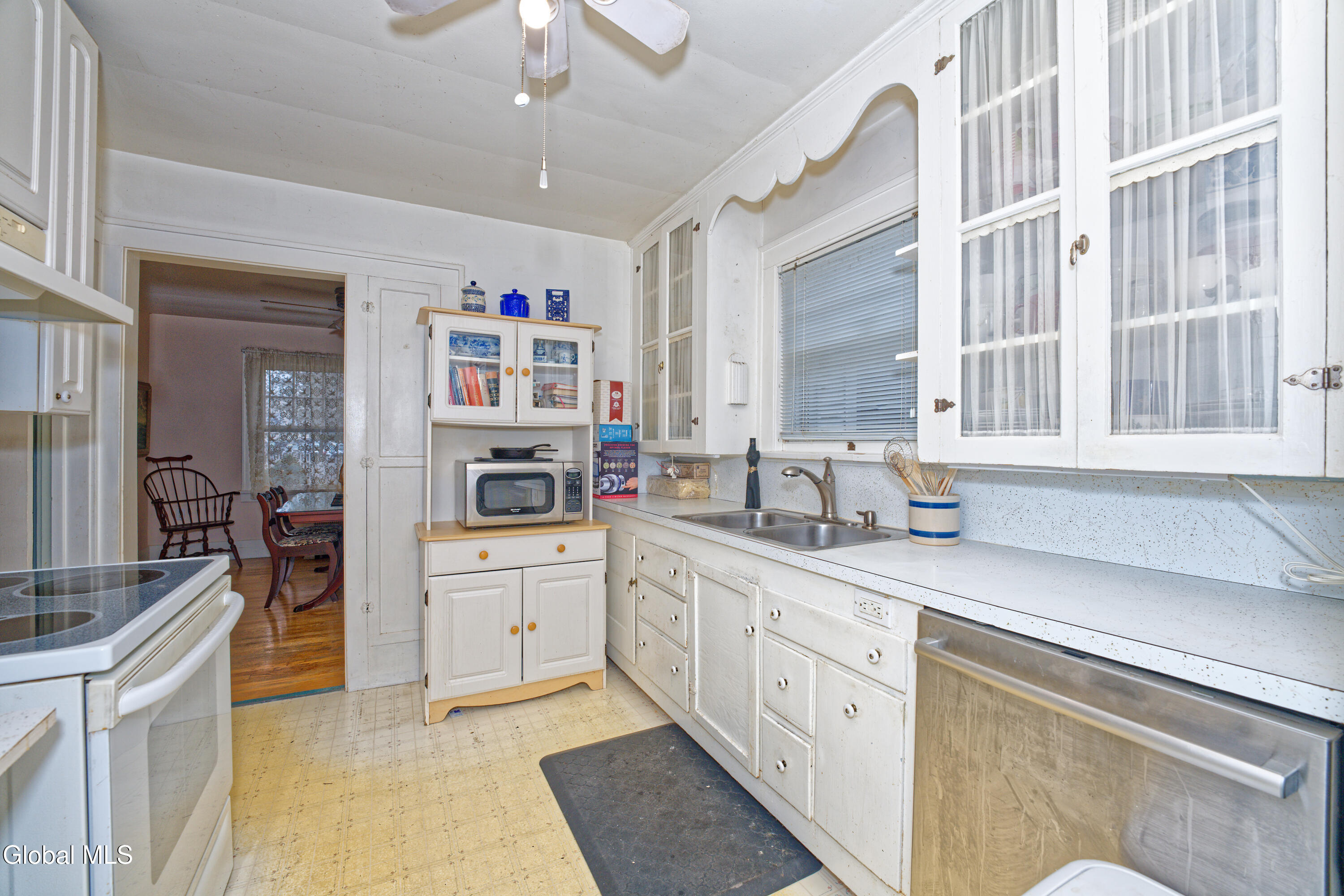 453 Ballston Road Glenville, NY 12302 - Photo 19 of 37 4 Kitchen 4