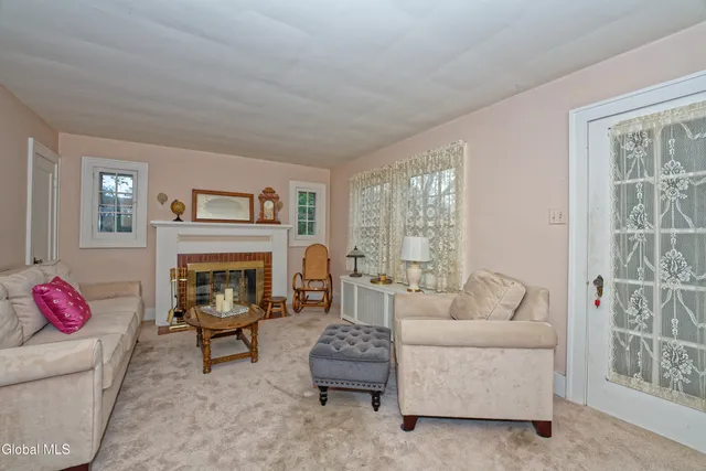 $279,900 | 453 Ballston Road, Glenville, NY 12302