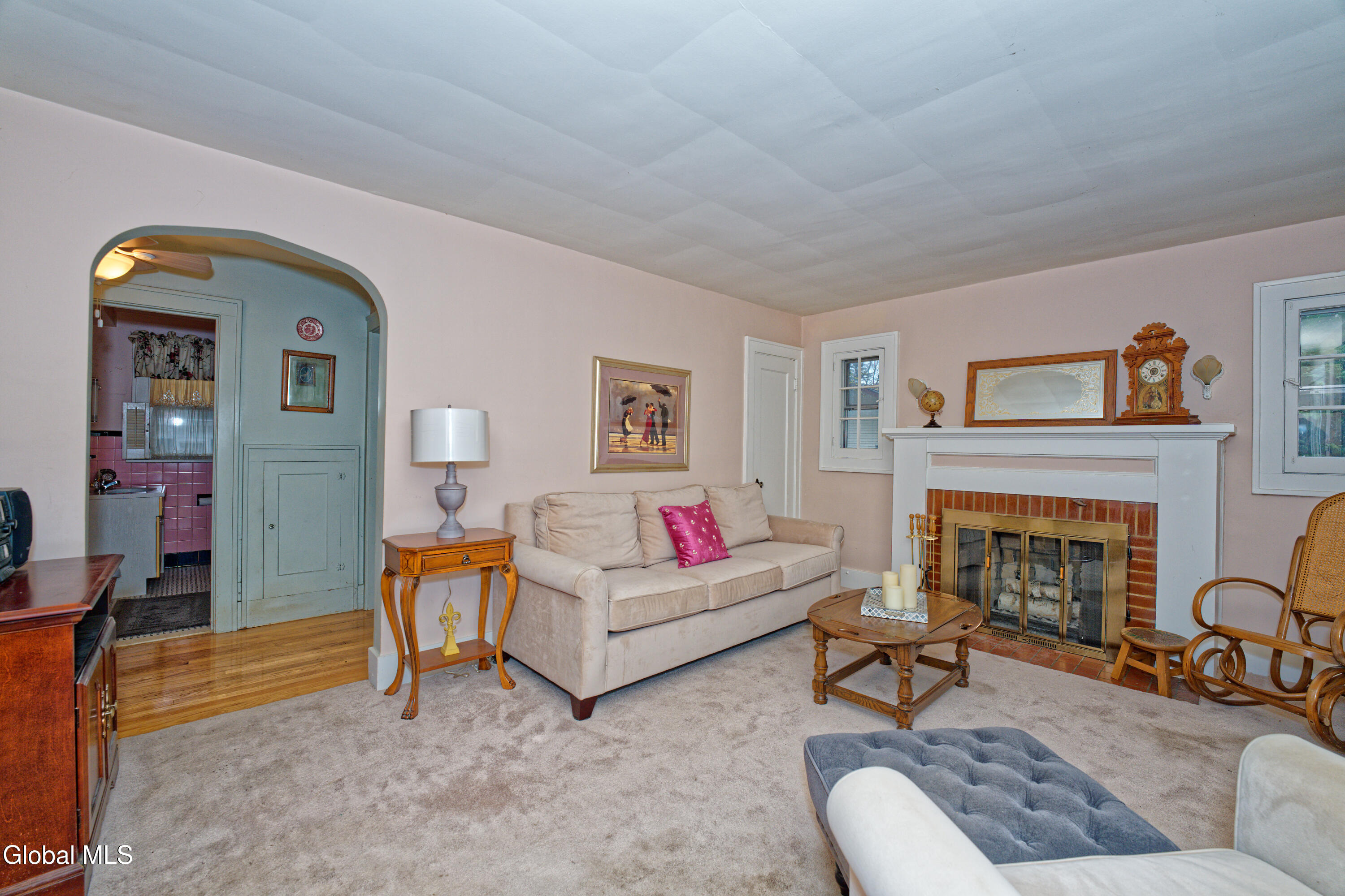 453 Ballston Road Glenville, NY 12302 - Photo 7 of 37 1 Livingroom 3
