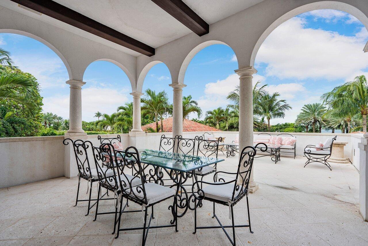 12 Lagomar Road Palm Beach, FL 33480 - Photo 30 of 38 Upstairs Open Balcony