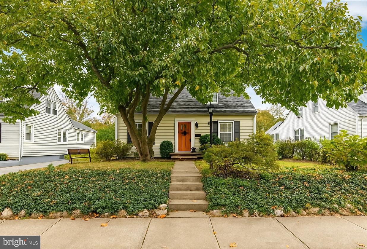 Charming, storybook Cape Cod