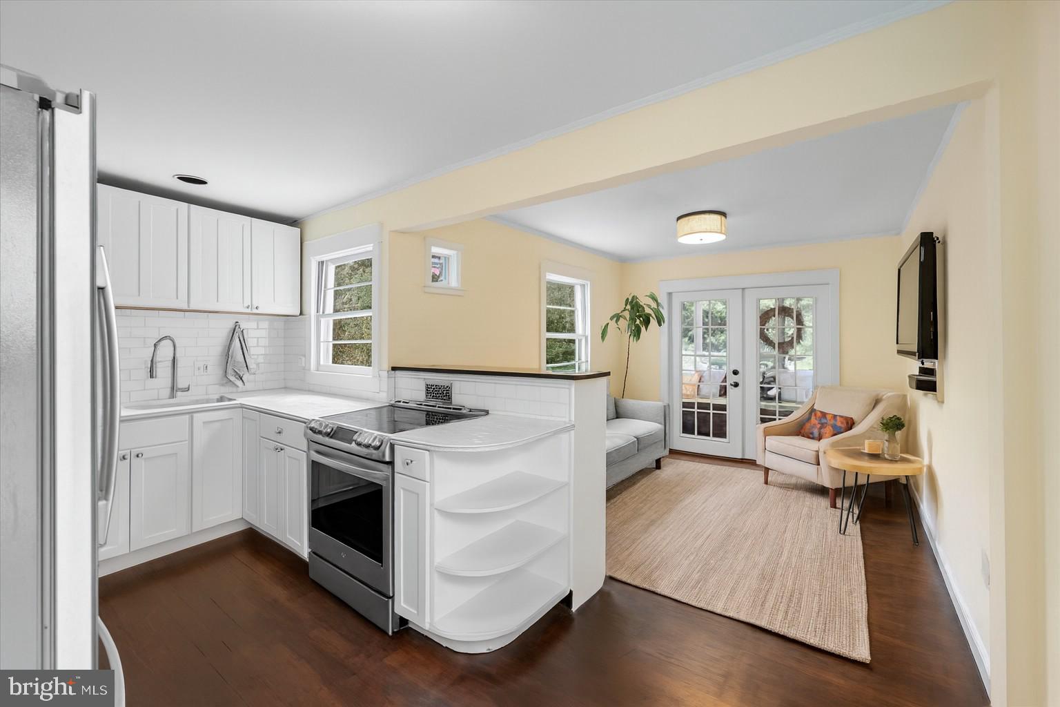 3010 Fayette Road Kensington, MD 20895 - Photo 54 of 54 a kitchen with a stove and a refrigerator