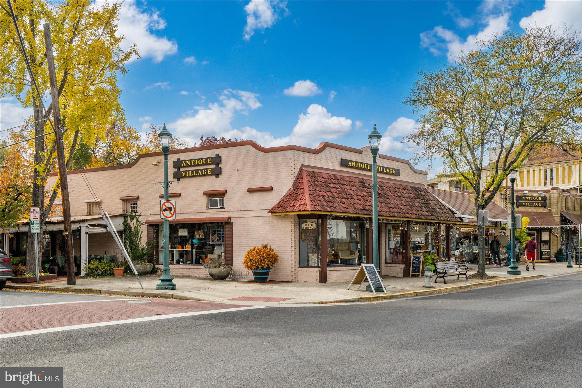 3010 Fayette Road Kensington, MD 20895 - Photo 50 of 54 a front view of a building and a street