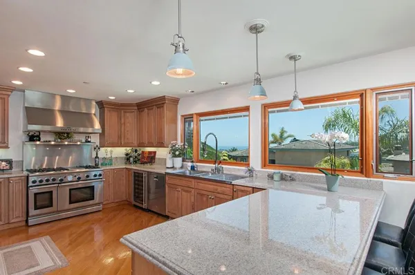 $8,950 | 830 Highland Drive, Solana Beach, CA 92075