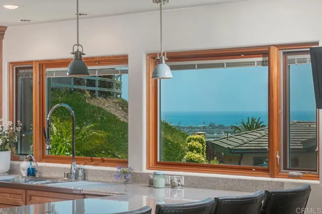 $8,950 | 830 Highland Drive, Solana Beach, CA 92075