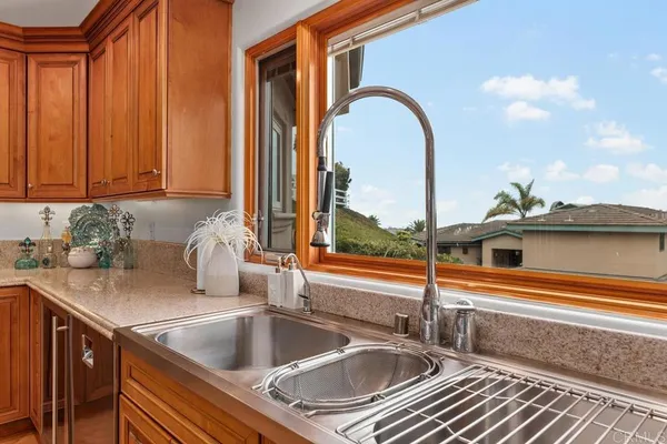 $8,950 | 830 Highland Drive, Solana Beach, CA 92075