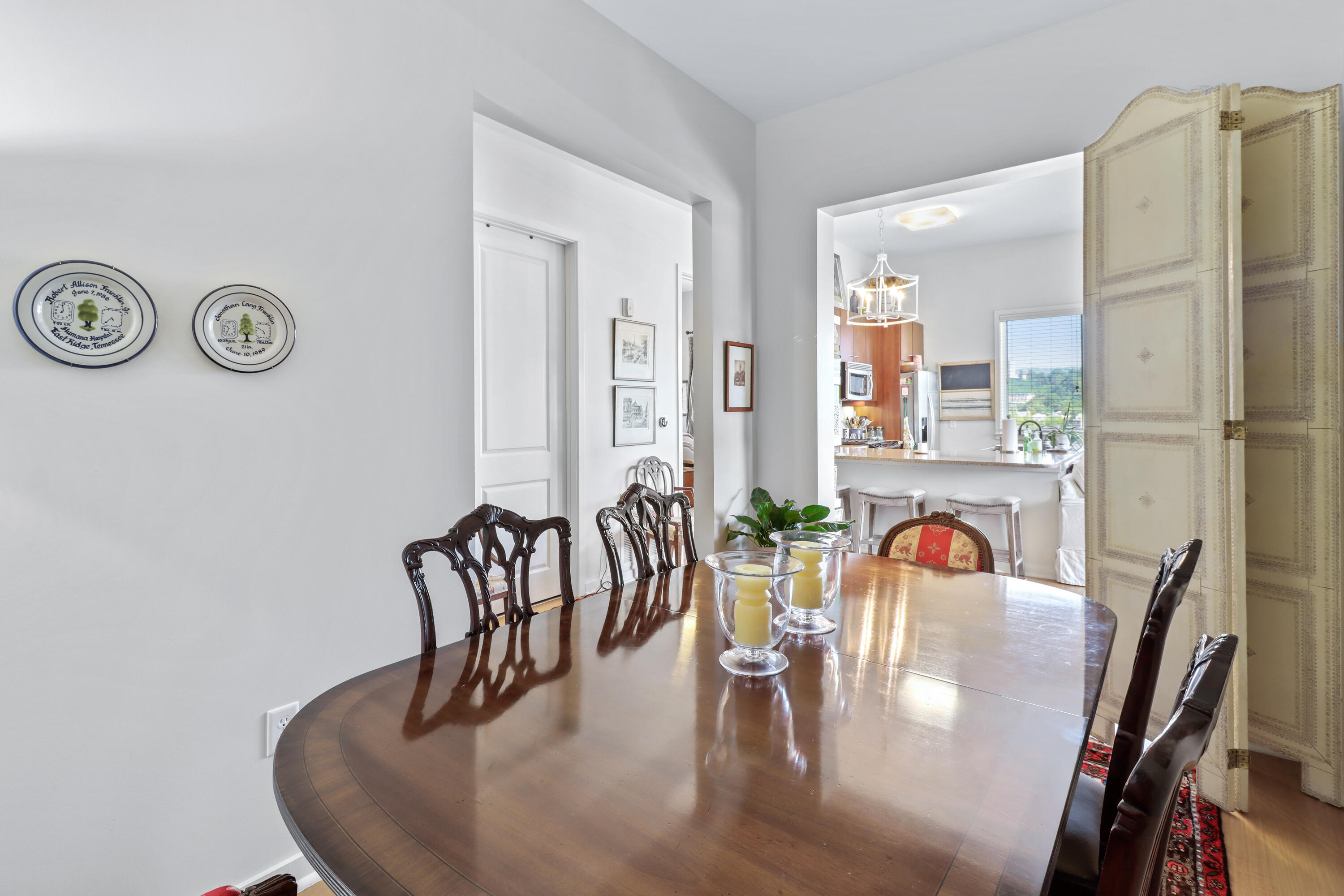 200 Manufacturers Road, Unit 717 Chattanooga, TN 37405 - Photo 11 of 31 flex space opens to kitchen