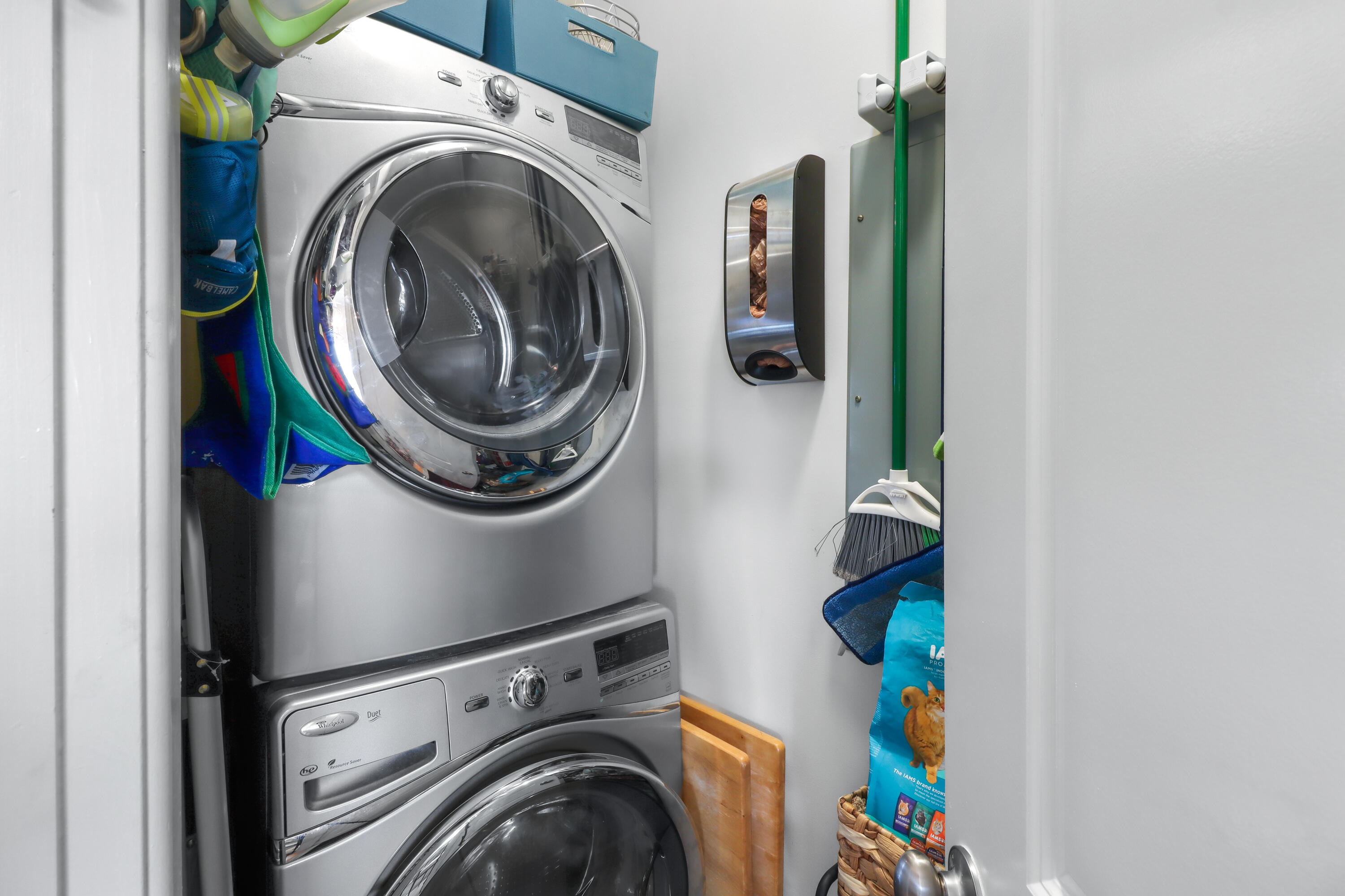 200 Manufacturers Road, Unit 717 Chattanooga, TN 37405 - Photo 23 of 31 laundry closet