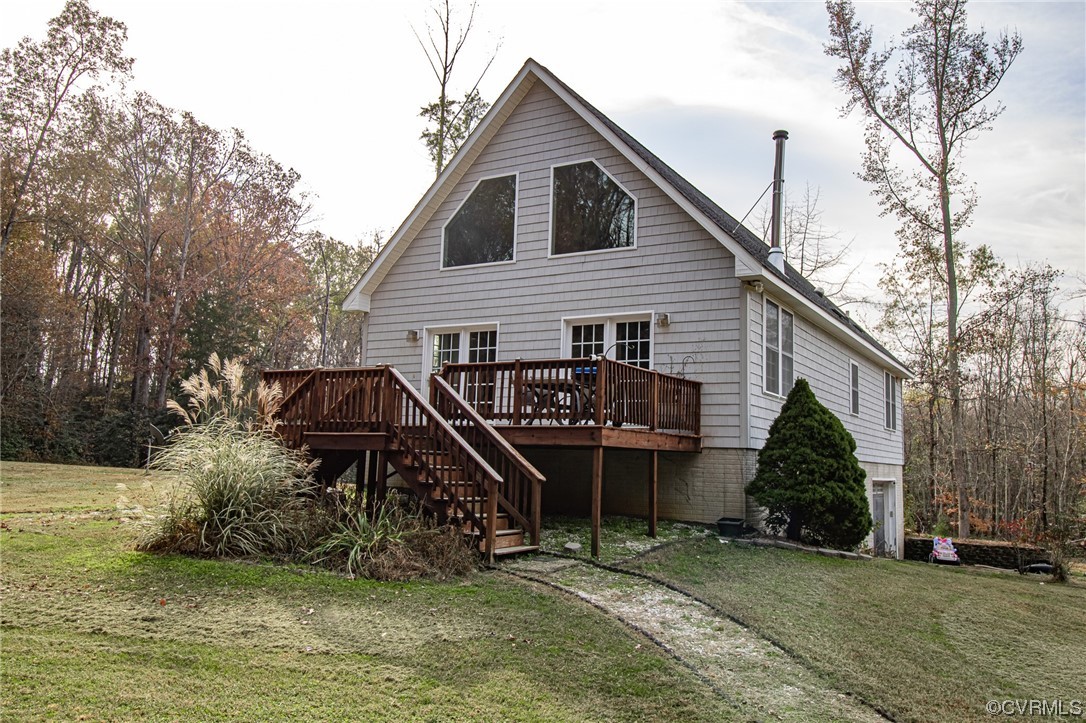 3105 Blue Bell Farms Road Powhatan, VA 23139 - Photo 5 of 50 a view of a house with a yard and sitting area