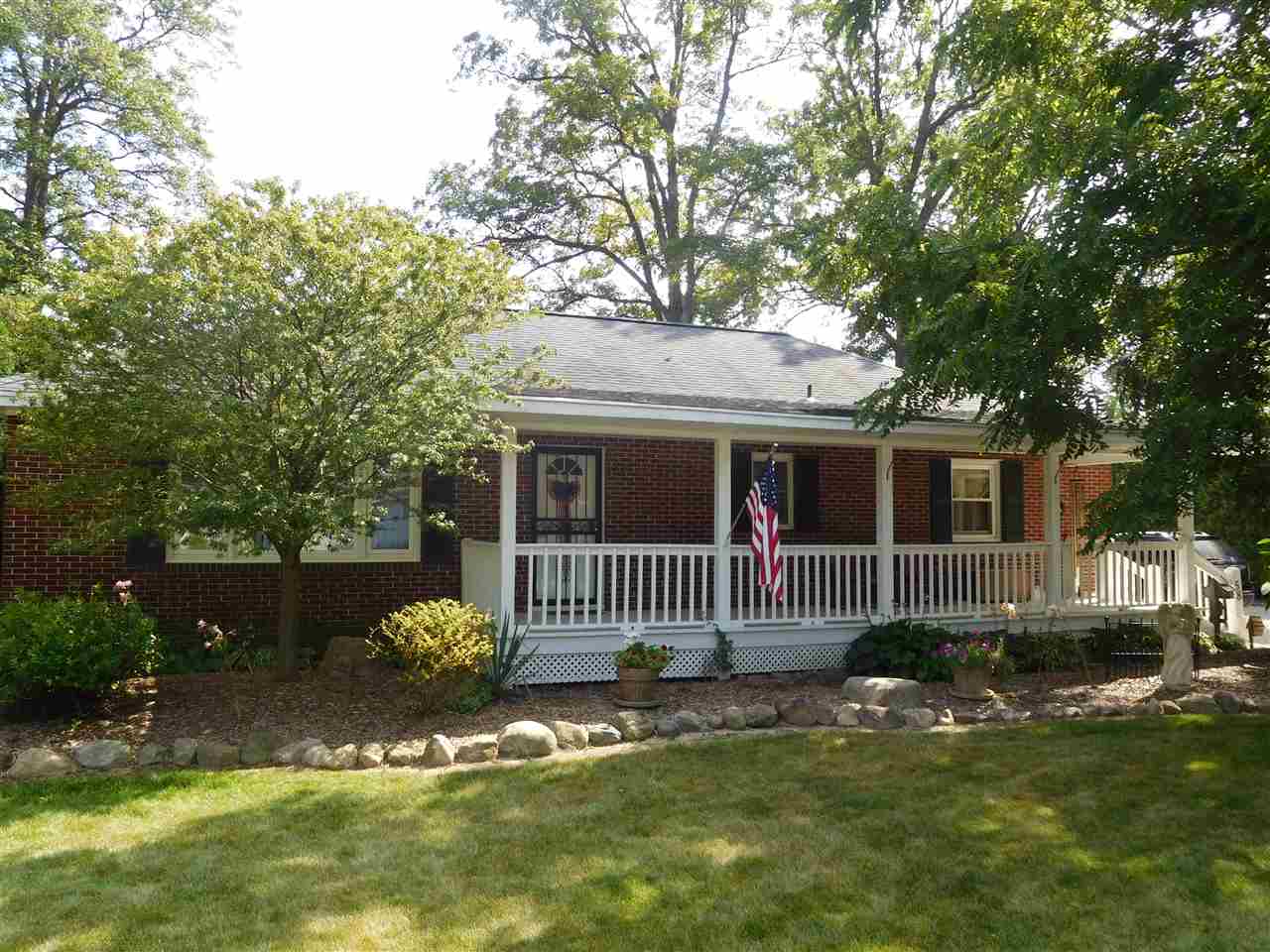 58 West Wildwood Lane Decatur, IN 46733 - Photo 2 of 18