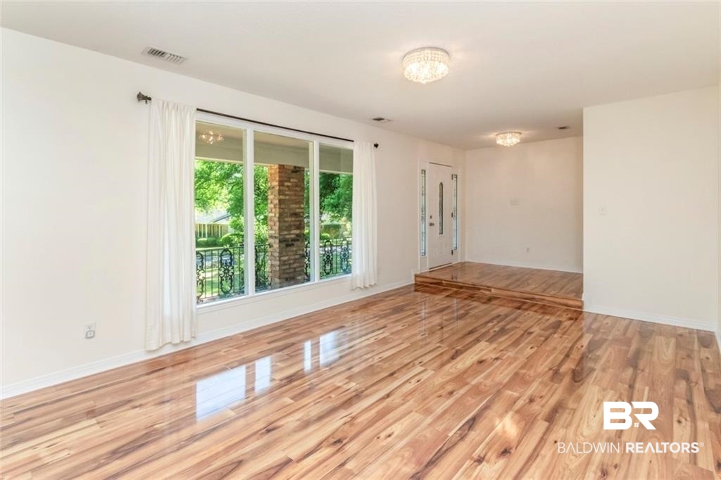 6000 Cumberland Road East Mobile, AL 36608 - Photo 5 of 28