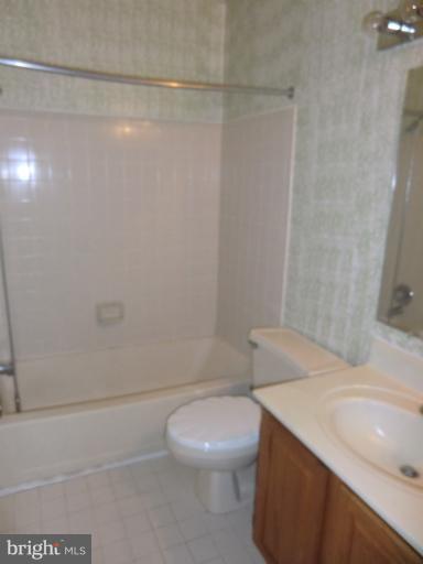 9115 Erfurt Court Laurel, MD 20708 - Photo 14 of 30 Bath