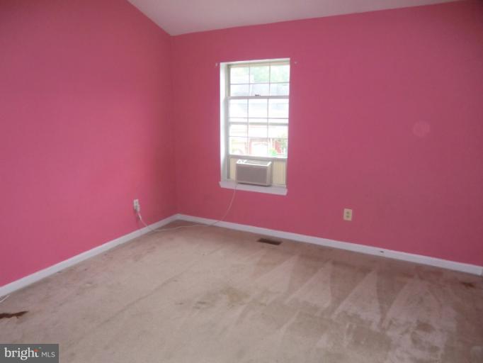 9115 Erfurt Court Laurel, MD 20708 - Photo 20 of 30 Bedroom