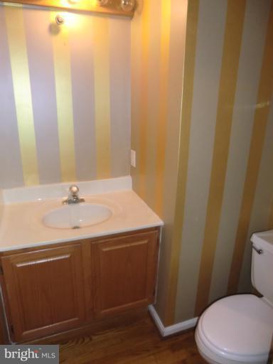 9115 Erfurt Court Laurel, MD 20708 - Photo 3 of 30 Half Bath on Main Level