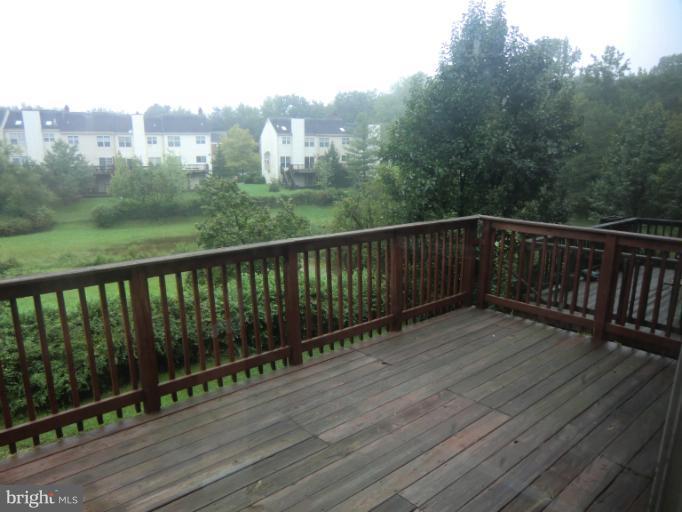 9115 Erfurt Court Laurel, MD 20708 - Photo 25 of 30 Deck