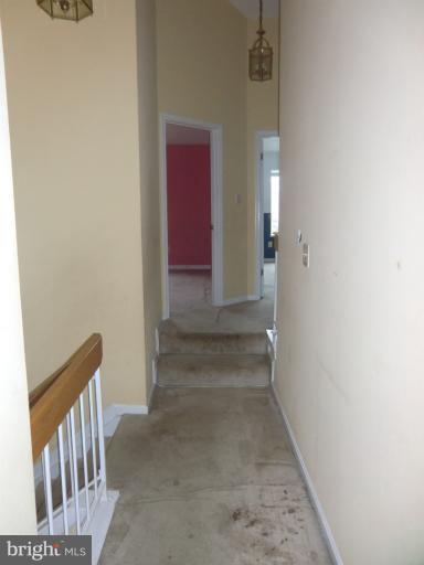 9115 Erfurt Court Laurel, MD 20708 - Photo 27 of 30 UL Hallway