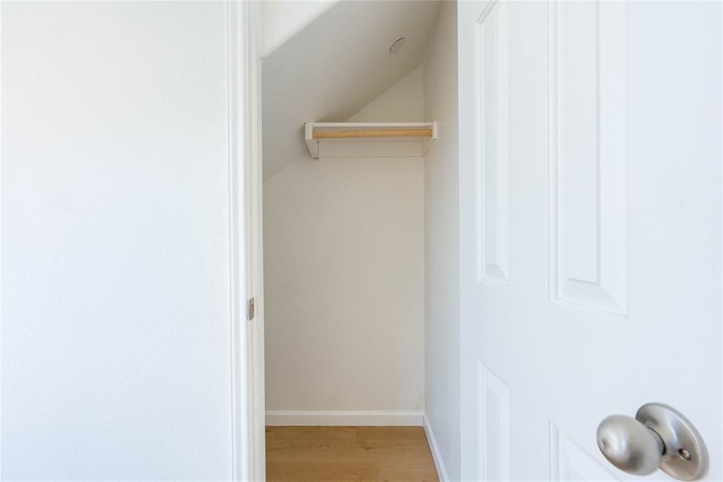 1179 Landon Lane Allen, TX 75013 - Photo 6 of 31