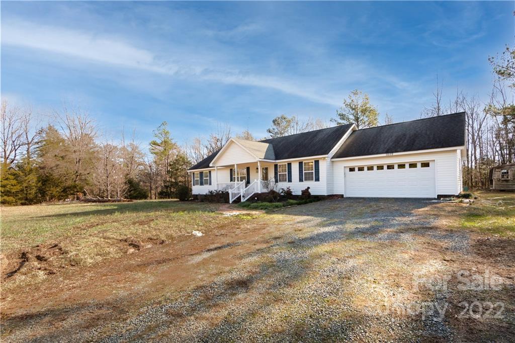 11509 Pioneer Mill Road Midland, NC 28107 - Photo 5 of 42 Gallery Image 5