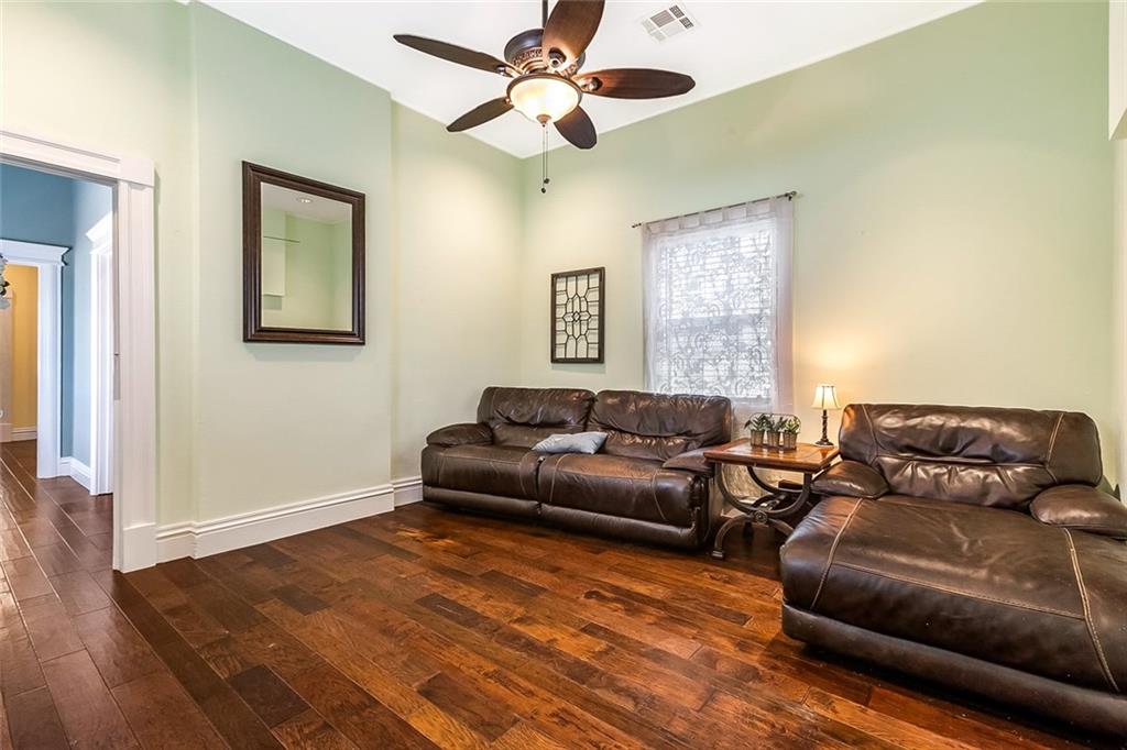 516 Derbigny Street Gretna, LA 70053 - Photo 5 of 18
