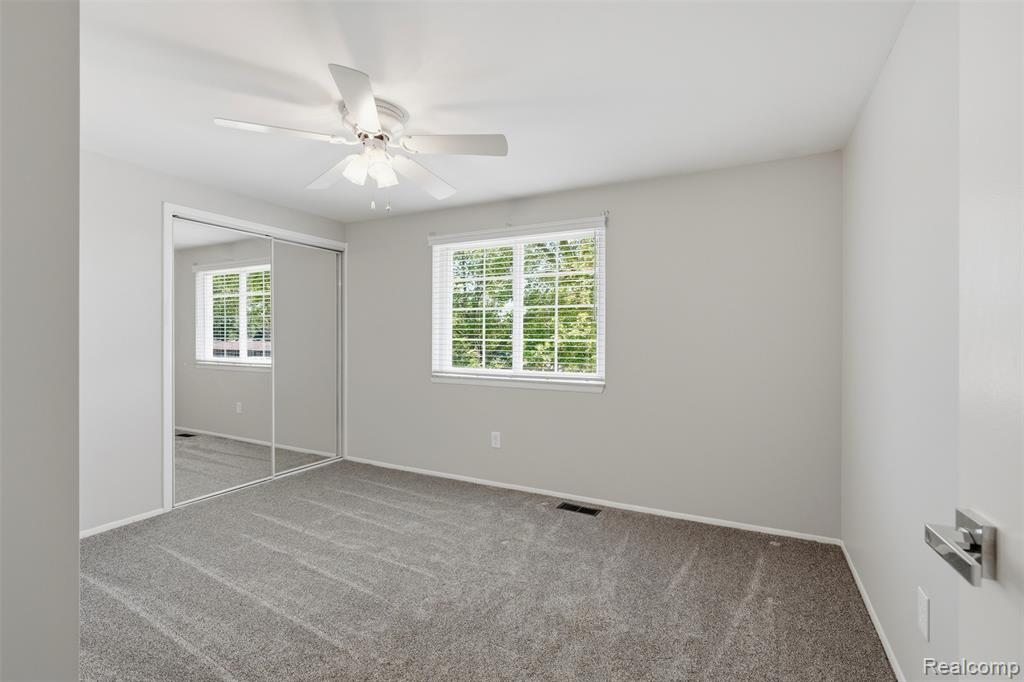 5159 Lewis Drive Sterling Heights, MI 48310 - Photo 36 of 46