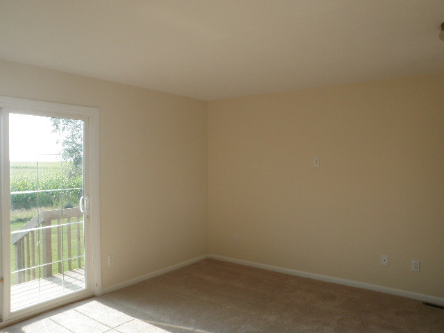 622 North 16th Road Lostant, IL 61334 - Photo 7 of 20