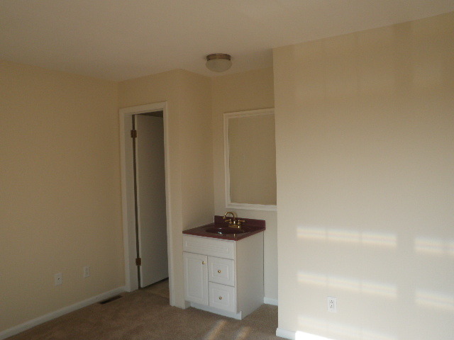 622 North 16th Road Lostant, IL 61334 - Photo 8 of 20