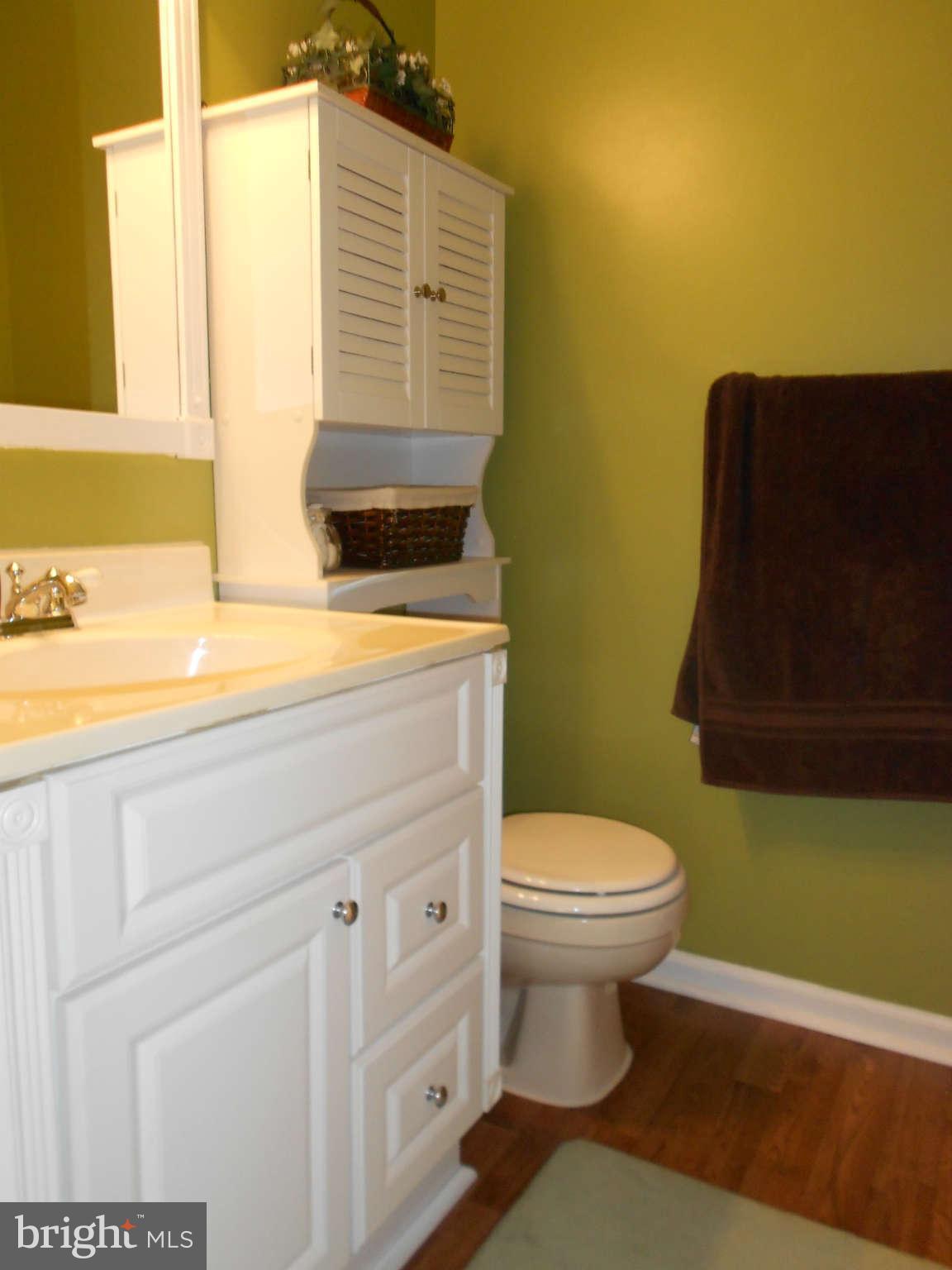 713 Deering Road, Unit 5J Pasadena, MD 21122 - Photo 16 of 26 Bath (Master)