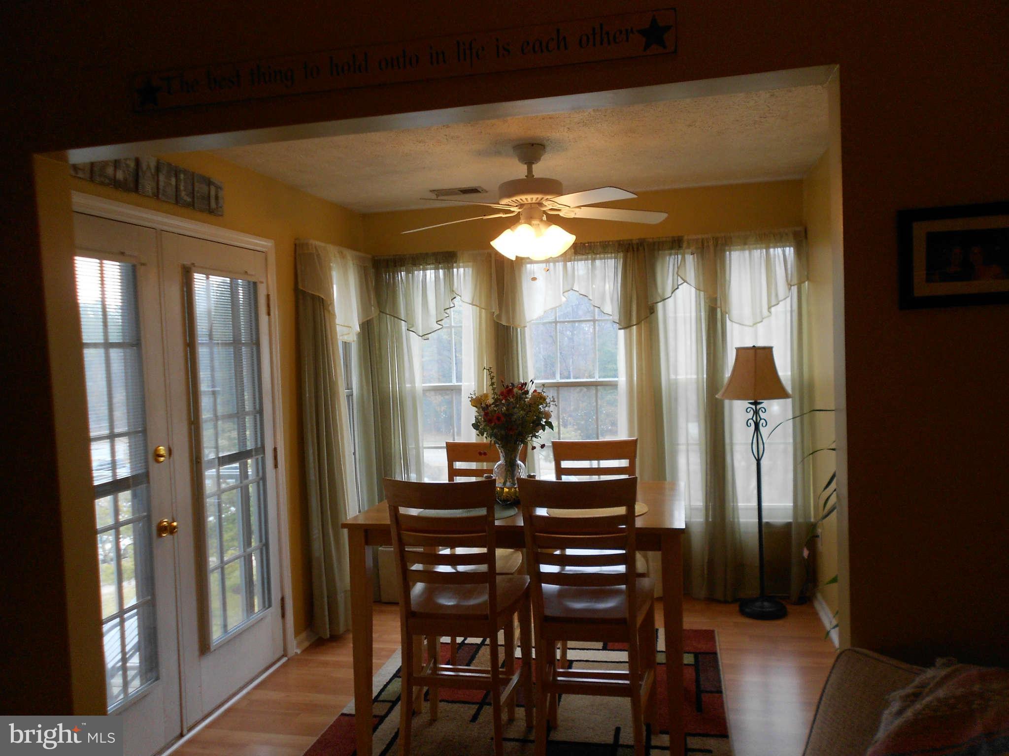 713 Deering Road, Unit 5J Pasadena, MD 21122 - Photo 2 of 26 Dining Room