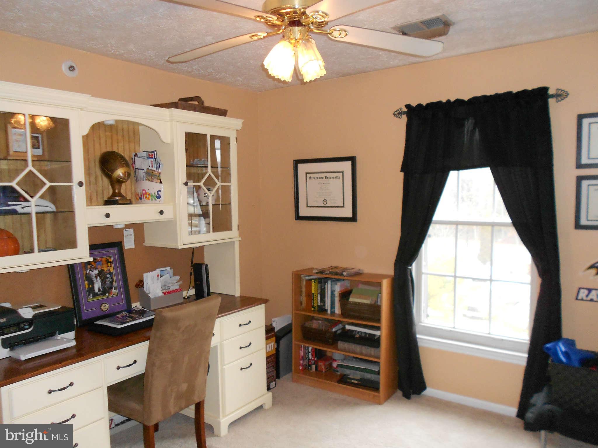 713 Deering Road, Unit 5J Pasadena, MD 21122 - Photo 10 of 26 Bedroom