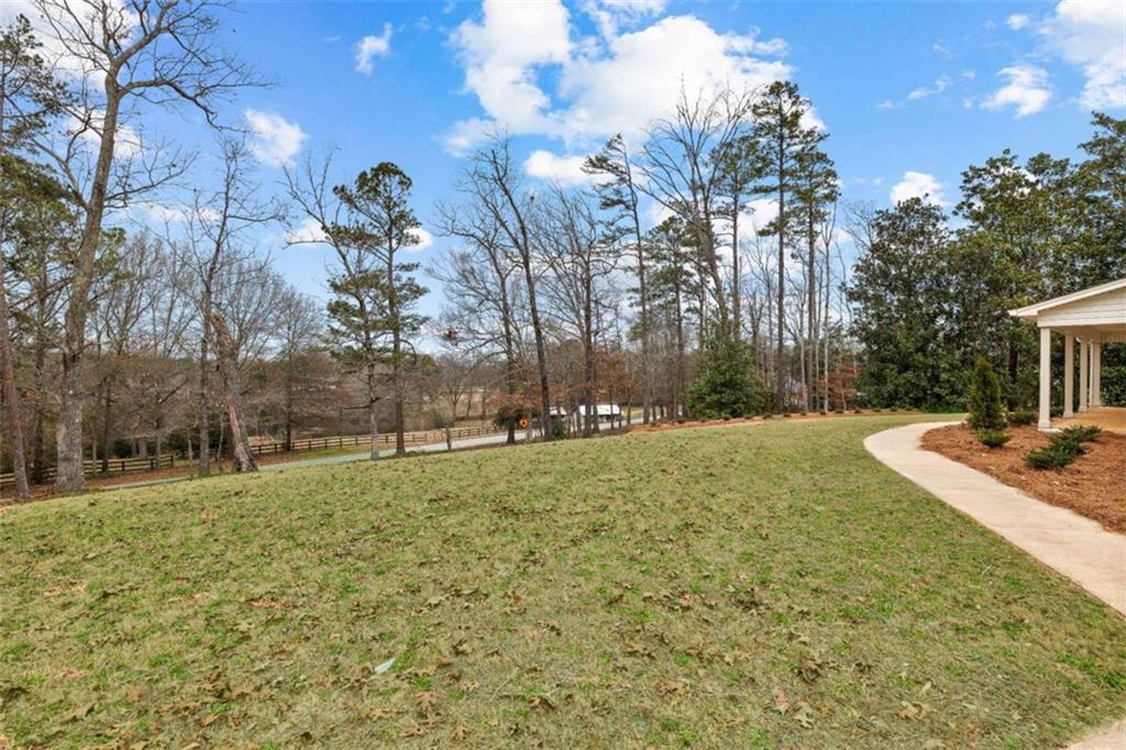 2237 Sewell Mill Road Newnan, GA 30263 - Photo 4 of 48