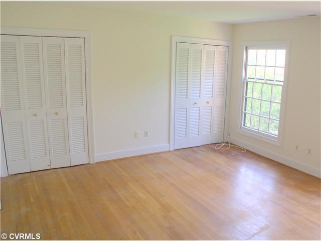 300 North Ridge Road, Unit 16 Henrico, VA 23229 - Photo 7 of 10 Kitchen