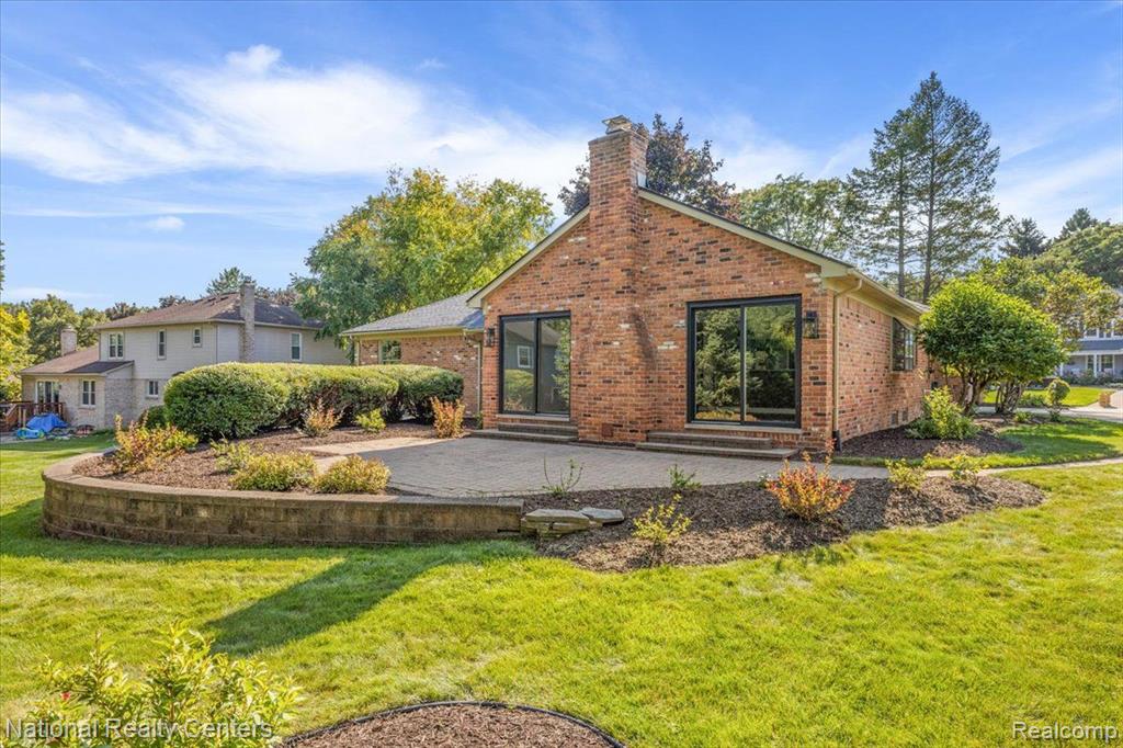 413 Cypress Road Rochester Hills, MI 48309 - Photo 5 of 50