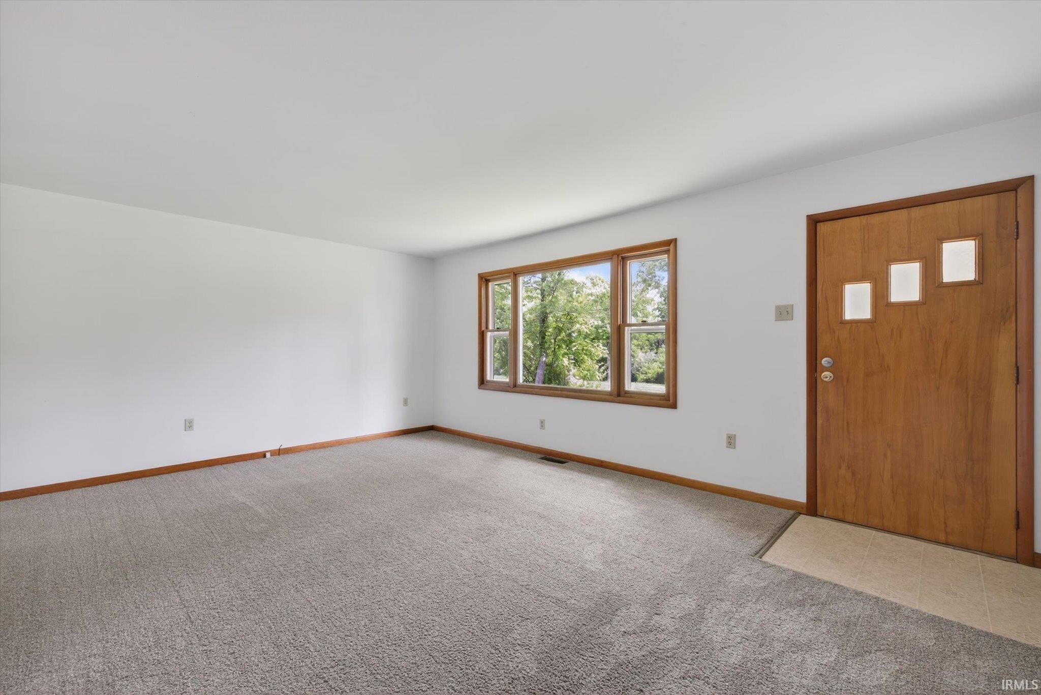 8380 South Fairfax Road Bloomington, IN 47401 - Photo 3 of 38