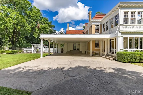 $790,000 | 312 Tanner Street, Sikeston, MO 63801
