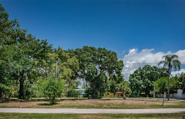$375,000 | 817 2nd Avenue Northwest, Ruskin, FL 33570