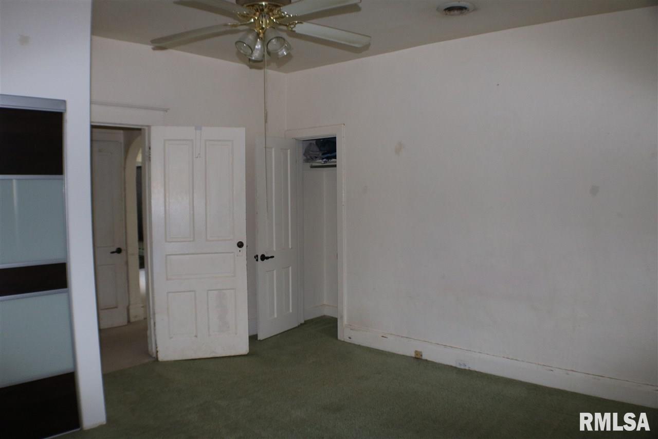 2005 Elizabeth Street Springfield, IL 62702 - Photo 11 of 13