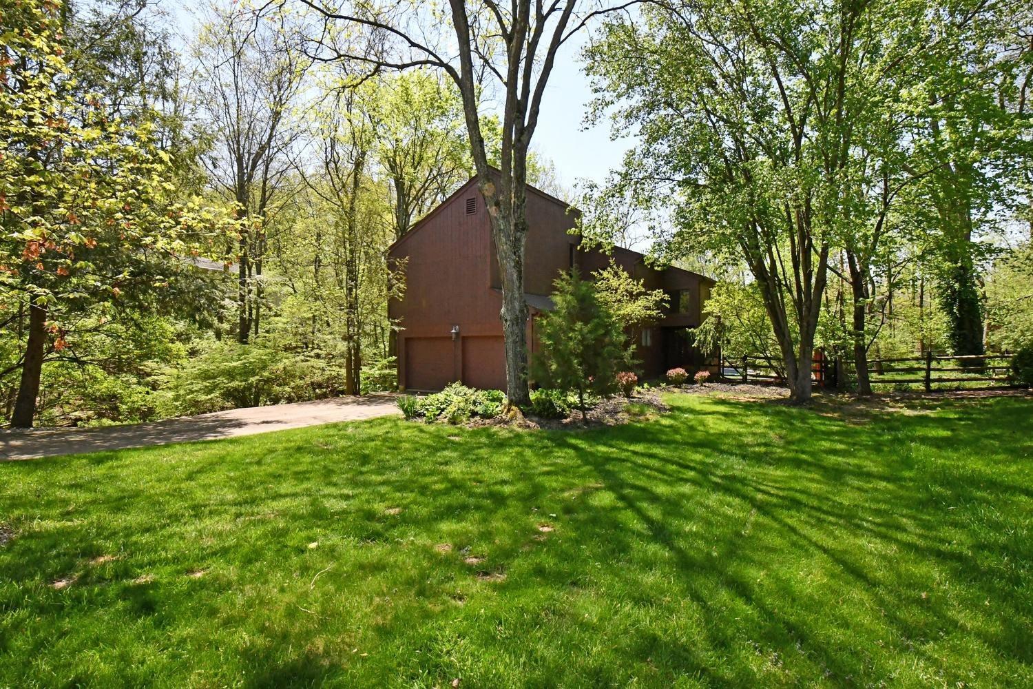 6403 Roth Ridge Drive Loveland, OH 45140 - Photo 4 of 46 Gallery Image 4