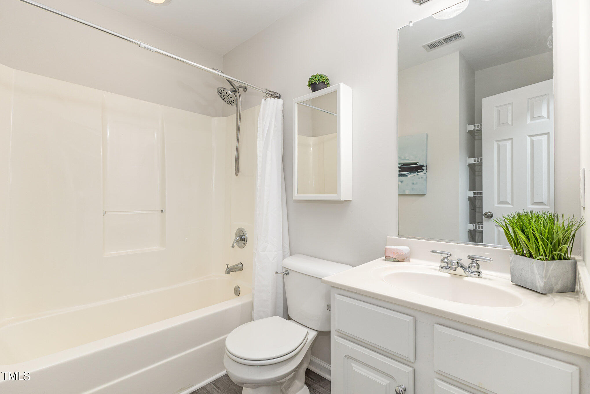 7323 Bonnie Ridge Court Raleigh, NC 27615 - Photo 12 of 12 015_cy1a6499-edit