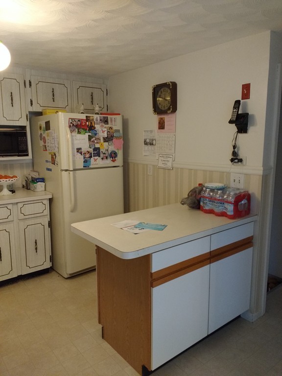 54 Rindone Street Holbrook, MA 02343 - Photo 12 of 28 Gallery Image 12