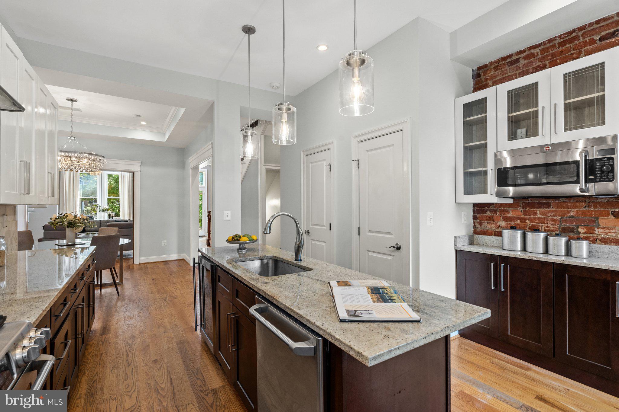 628 E Street Northeast Washington, DC 20002 - Photo 17 of 46 Large kitchen