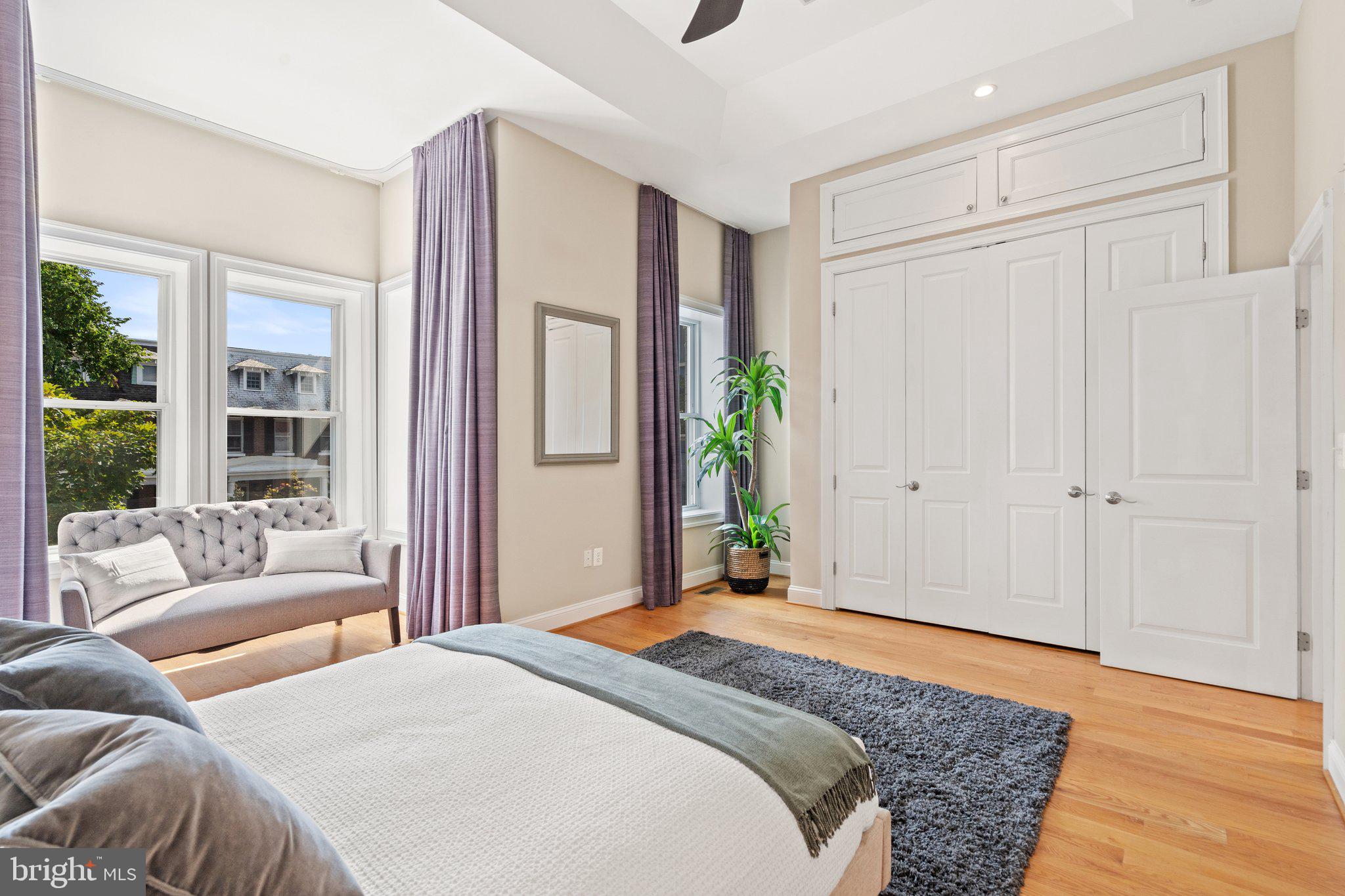 628 E Street Northeast Washington, DC 20002 - Photo 25 of 46 Custom closet system