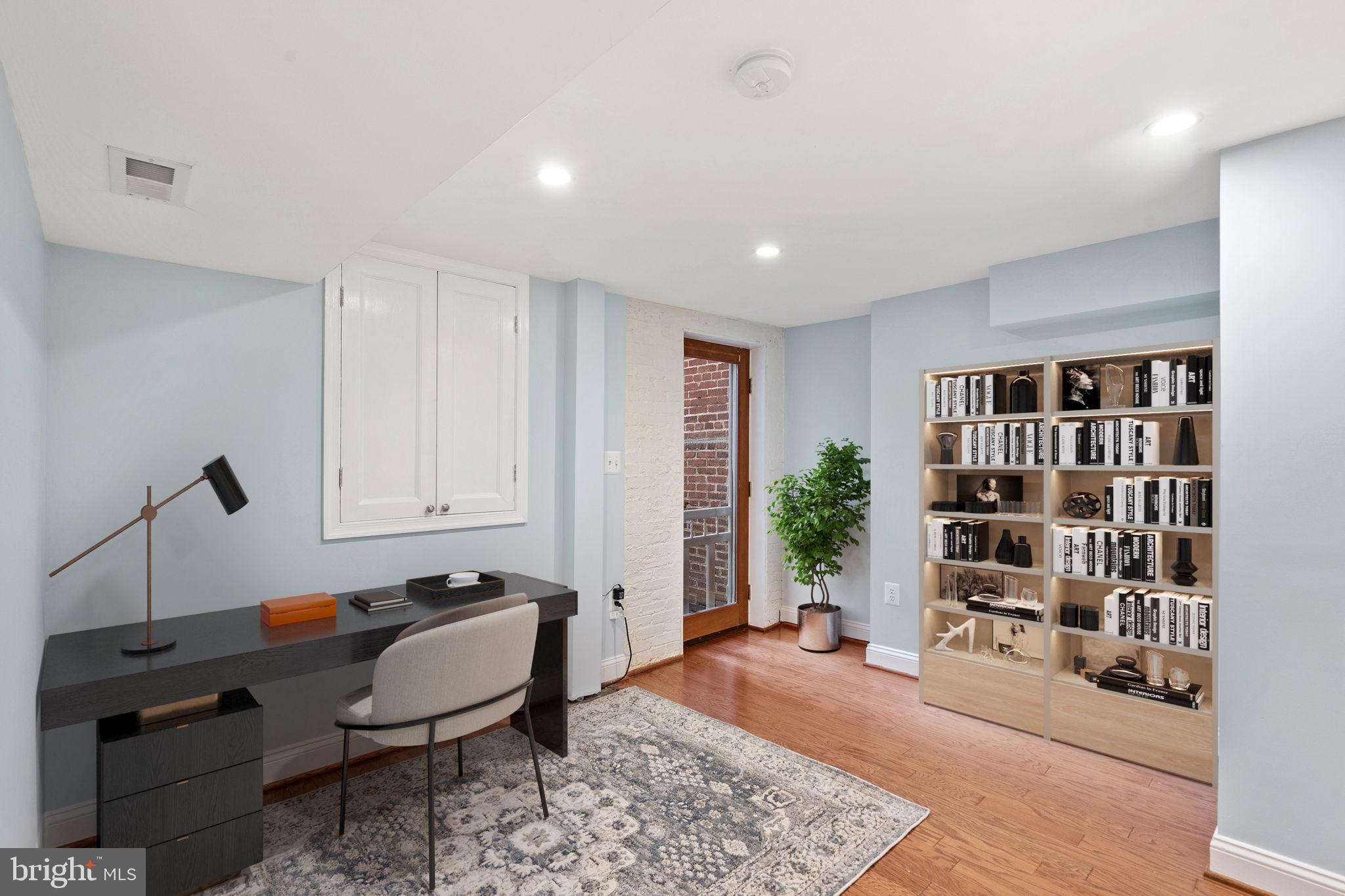 628 E Street Northeast Washington, DC 20002 - Photo 37 of 46 Opt for quiet home office