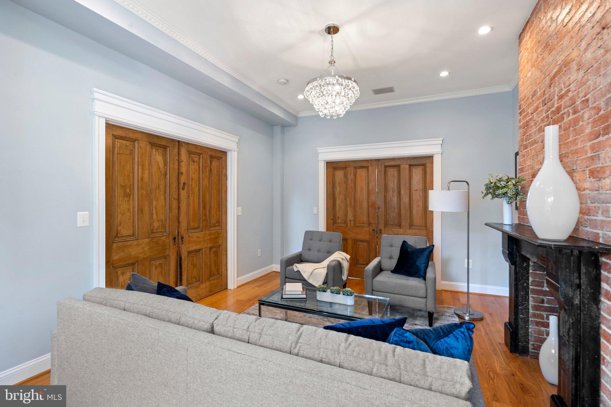 628 E Street Northeast Washington, DC 20002 - Photo 7 of 46 Classic original pocket doors