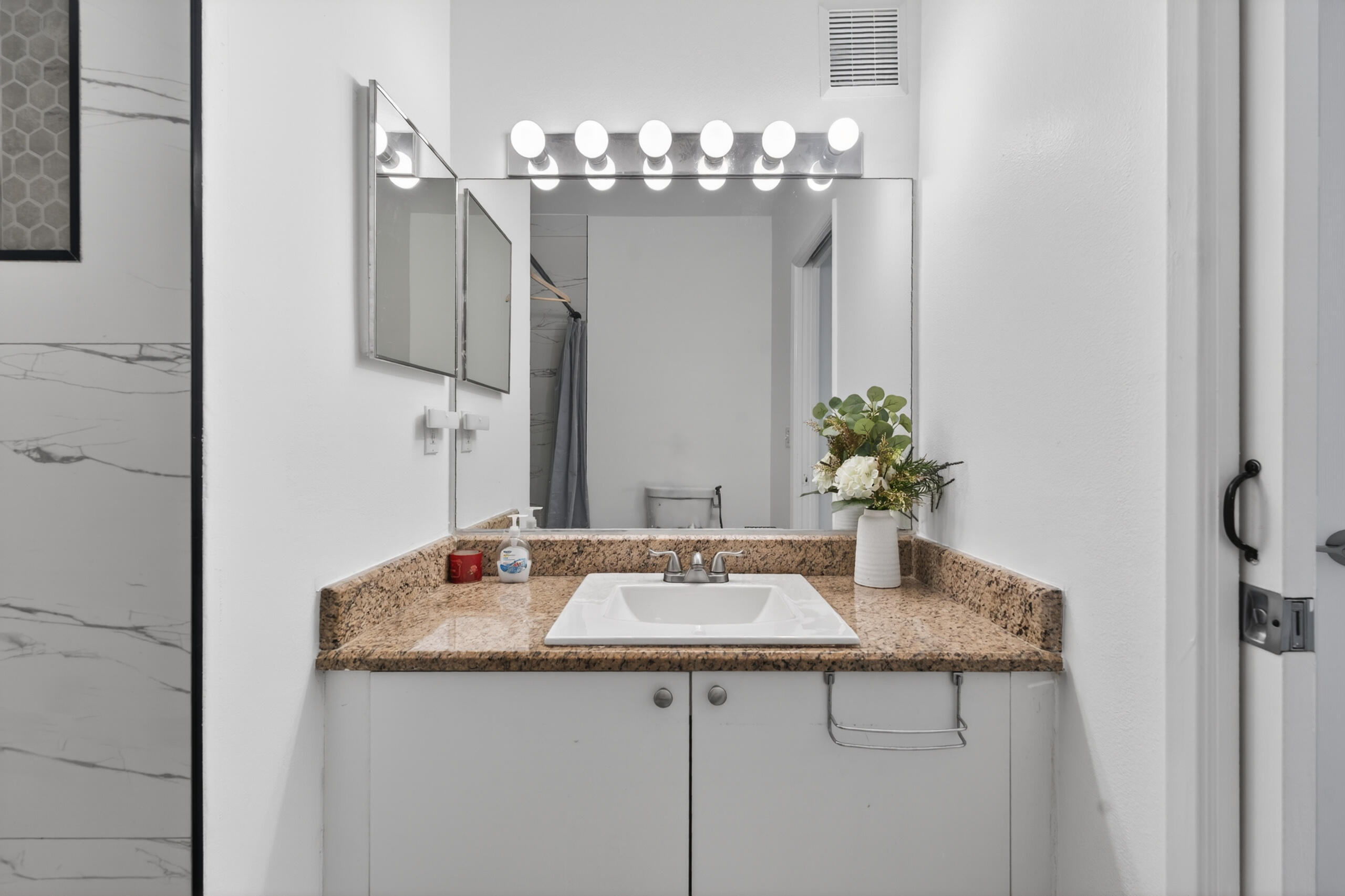 8020 North Nob Hill Road, Unit 305 Tamarac, FL 33321 - Photo 6 of 14 DSC04172